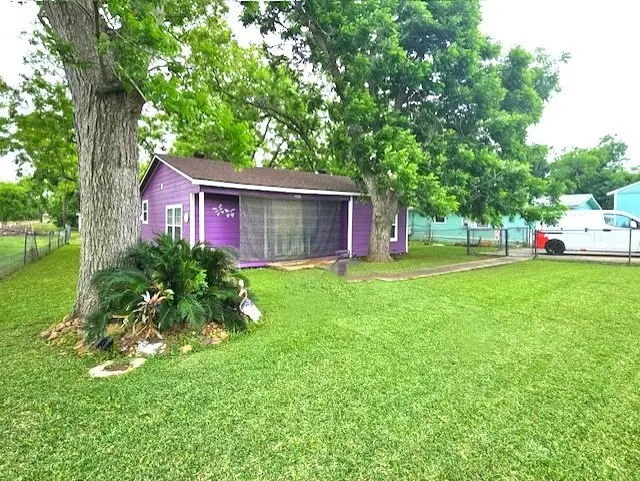 3621 Sir Gawain Drive, Sargent, TX 77414 - #1