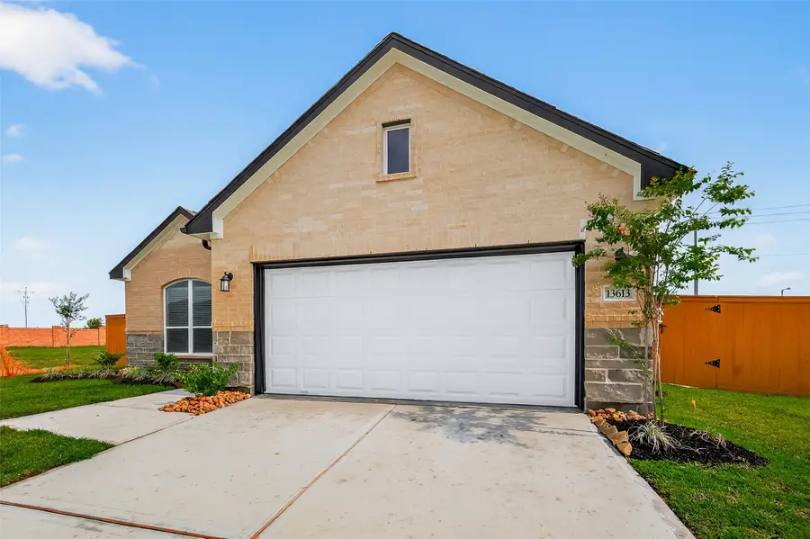 13613 Windward Mist Drive, Texas City, TX 77568 - #3