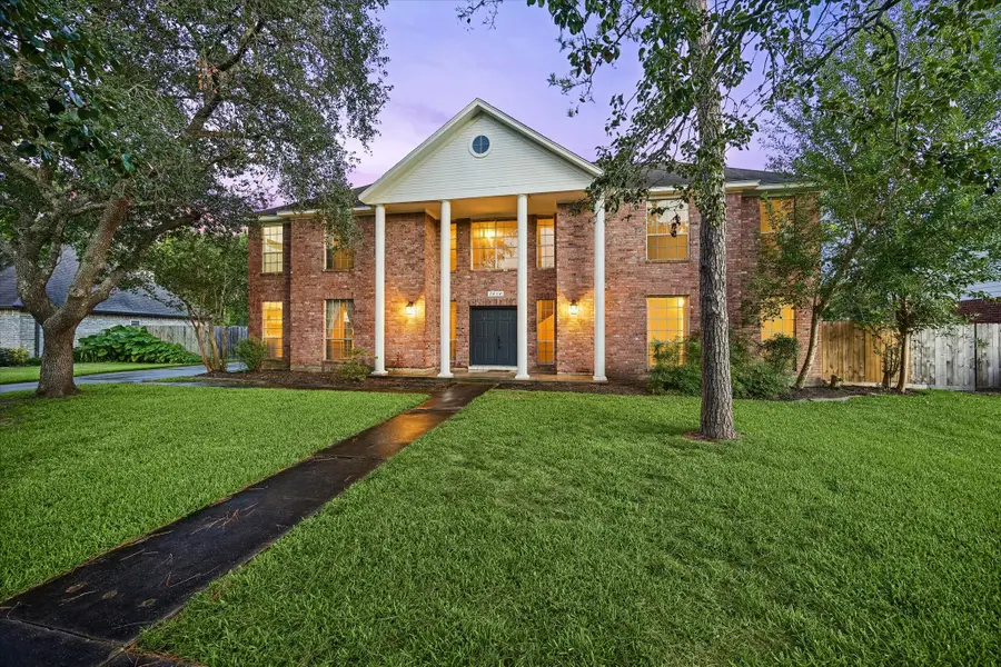 1414 W Castlewood Avenue, Friendswood, TX 77546 - #2