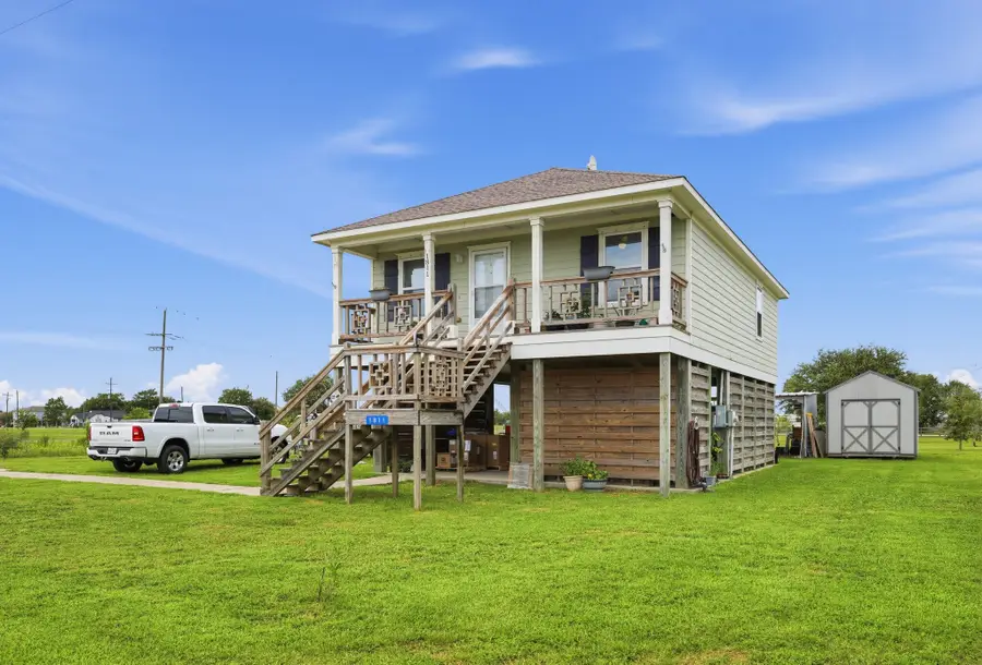 1811 Broadway Avenue, Port Bolivar, TX 77650 - #3