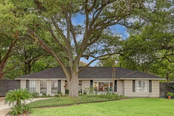 10506 Knoboak Drive, Houston, TX 77043