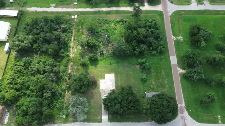 210 5th Street, Hempstead, TX 77445 - #3