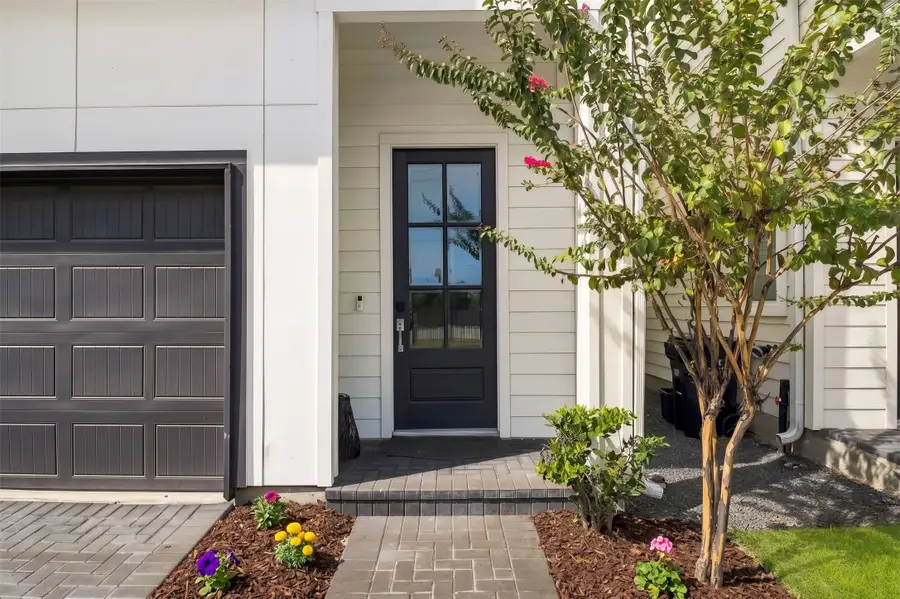 728 Carriage Knolls Drive, Houston, TX 77008 - #2