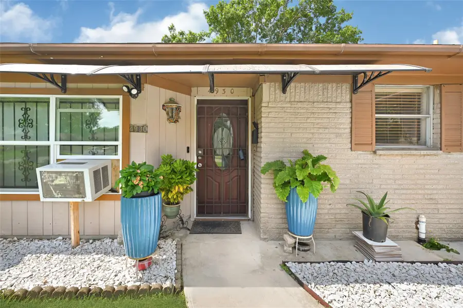 4930 Teton Street, Houston, TX 77033 - #3