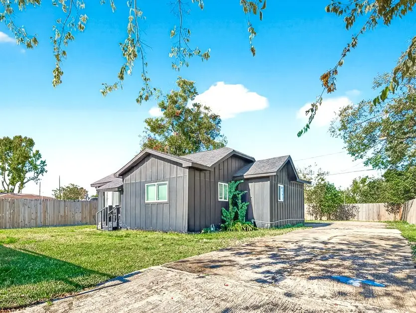 978 Saint Clair Street, Houston, TX 77088 - Image #1