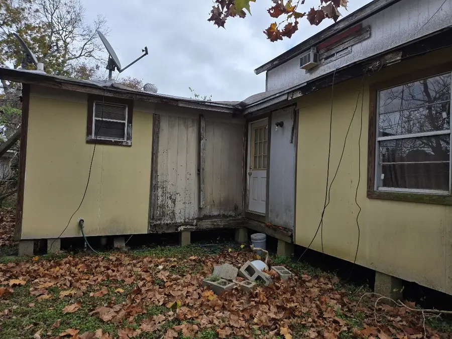 6912 Carver Avenue, Texas City, TX 77591 - #2