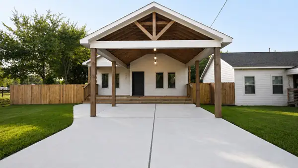 7321 Elbert Street, Houston, TX 77028