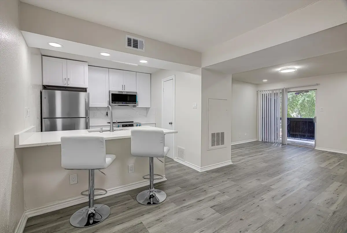 8201 Richmond Avenue #10, Houston, TX 77063 - Image #1