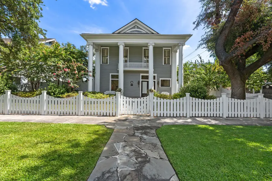 200 Westmoreland Street, Houston, TX 77006 - #2