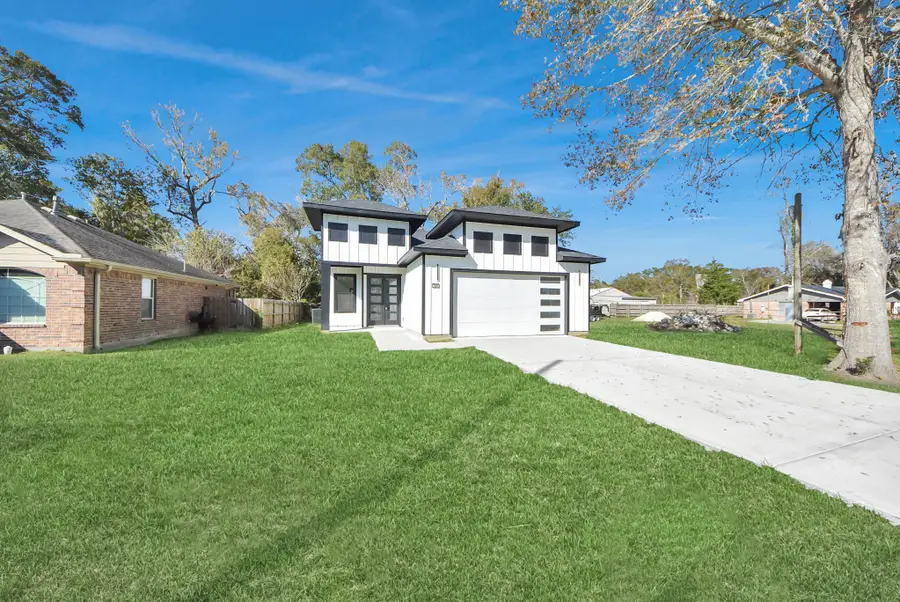 316 E Oakdale Street, Dayton, TX 77535 - #3