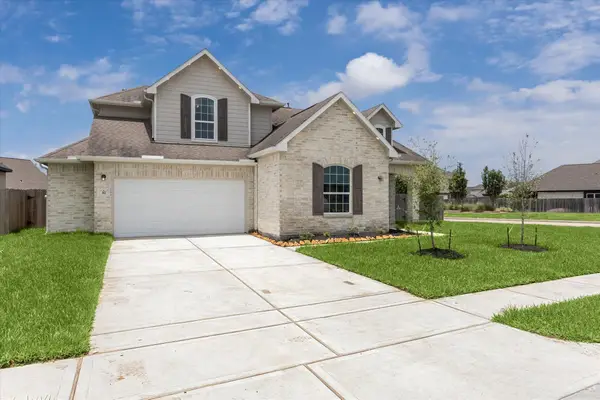 317 Merlot Drive, Alvin, TX 77511