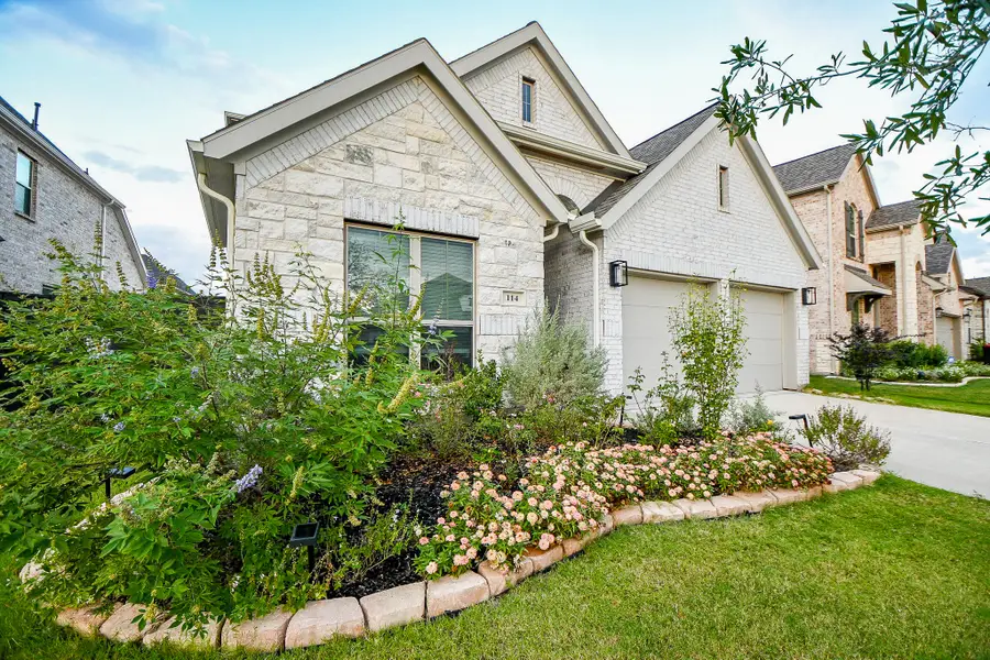 114 Hazelnut Drive, Richmond, TX 77406 - Image #3