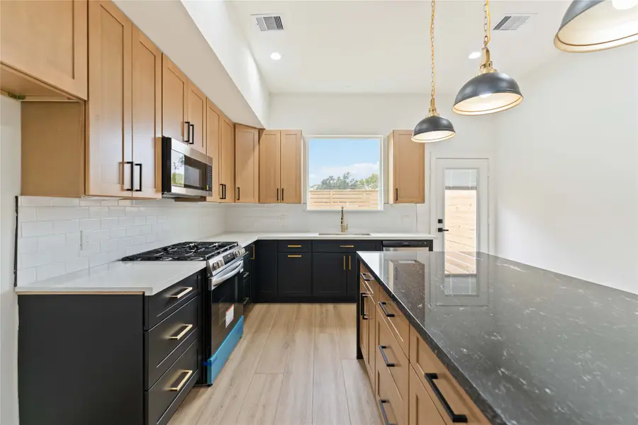 8048 Sunbury Street #A, Houston, TX 77028 - #2