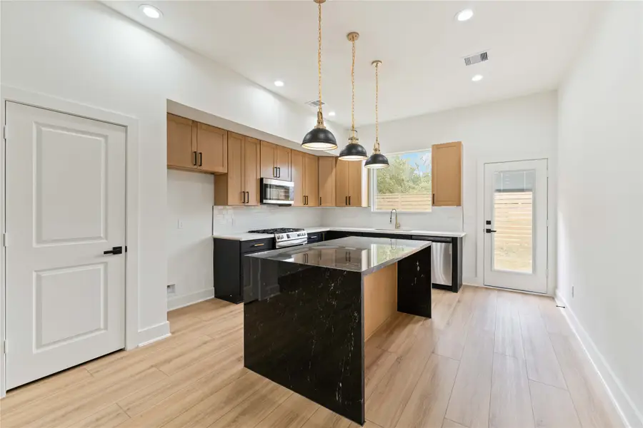 8048 Sunbury Street #A, Houston, TX 77028 - #3