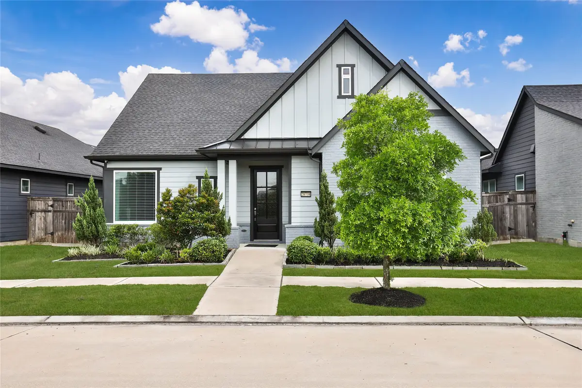 28738 Shoalhaven Court, Fulshear, TX 77441 - #1