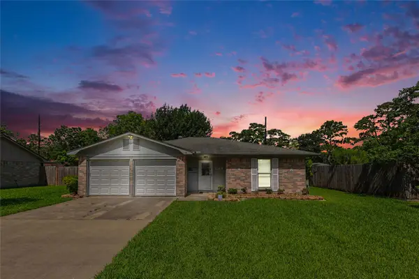 7319 Palmetto Lane, Baytown, TX 77521