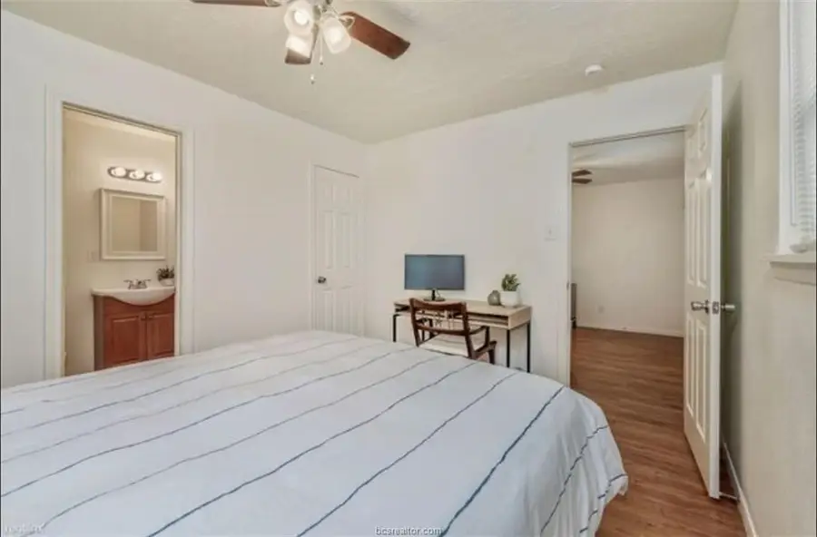 4305-4309 College Main Street, Bryan, TX 77801 - #3