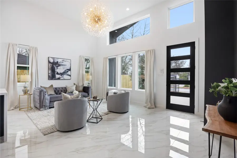 8151 Glenhollow Drive, Houston, TX 77033 - #3