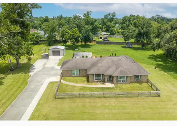 6626 Gaffney Drive, Freeport, TX 77541