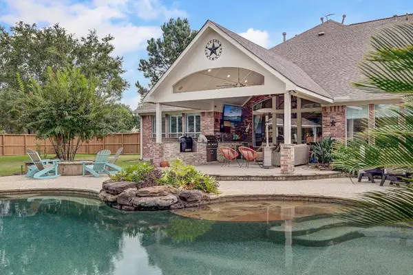 2600 Silverstone Way, Conroe, TX 77304