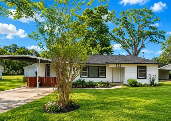 704 Alice Street, Sweeny, TX 77480