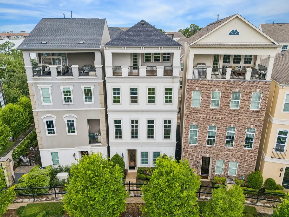 827 Dunleigh Meadows Lane Lane, Houston, TX 77055 - #1