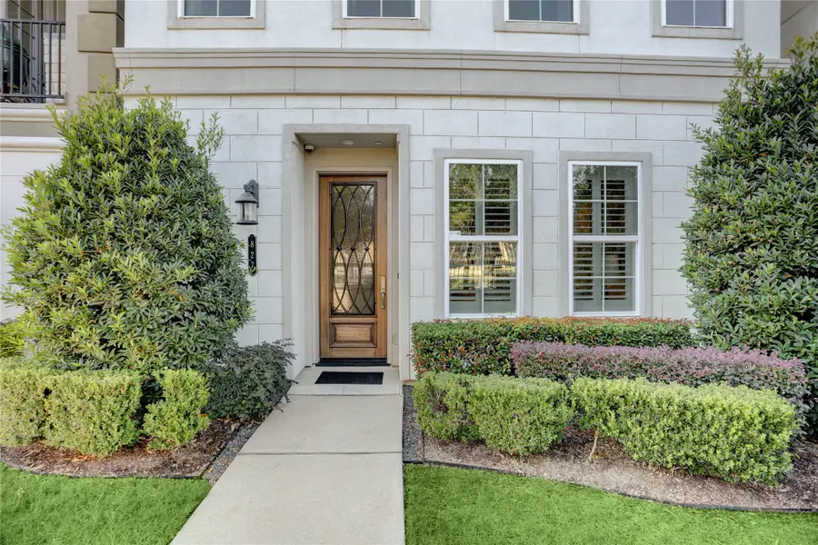 827 Dunleigh Meadows Lane Lane, Houston, TX 77055 - #3