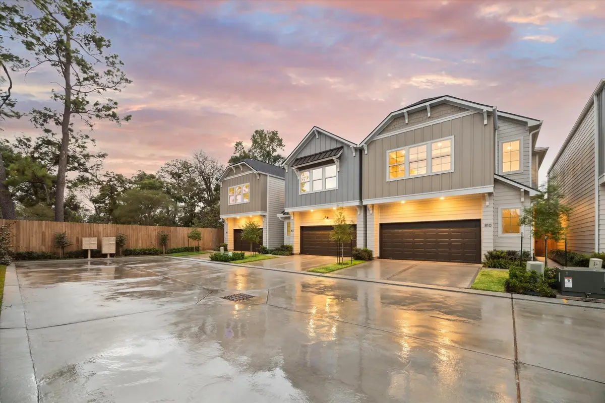 812 Glowing Dawn Drive, Houston, TX 77018 - #1