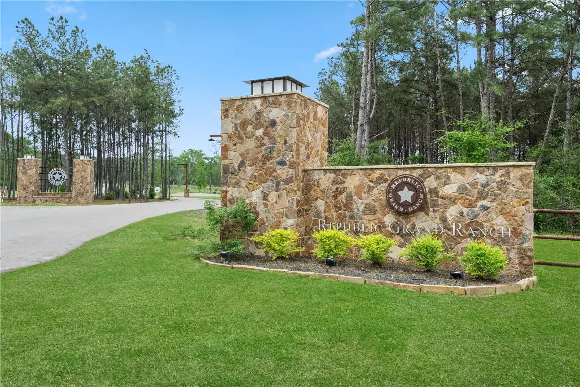 11800 Grand North Road, Willis, TX 77378 - #1