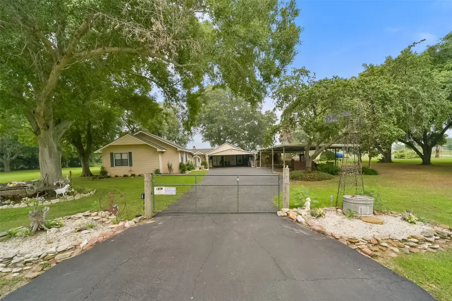13710 Mueck Road, Needville, TX 77461 - Image #2