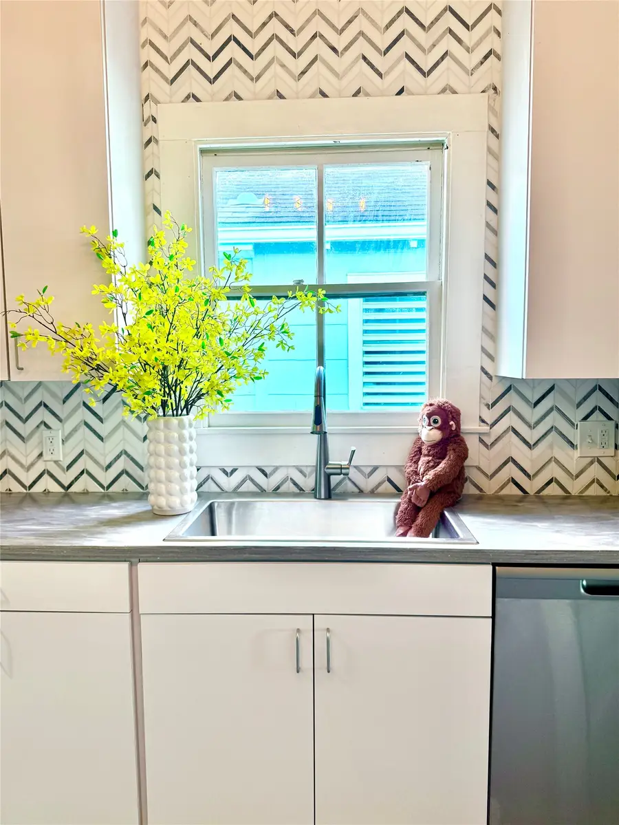 4807 Avenue P 1/2, Galveston, TX 77551 - #3