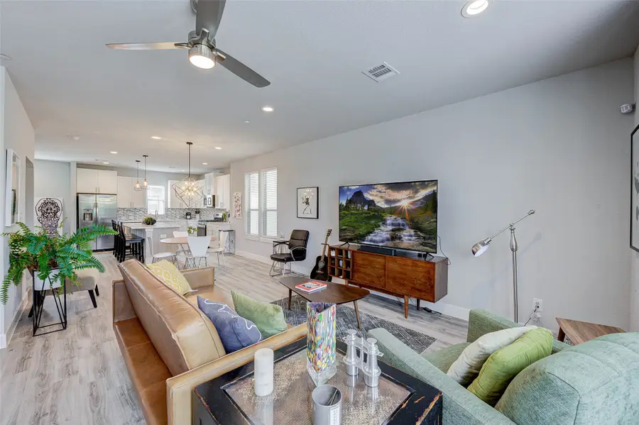 18732 Centro Main Street, Shenandoah, TX 77385 - #3