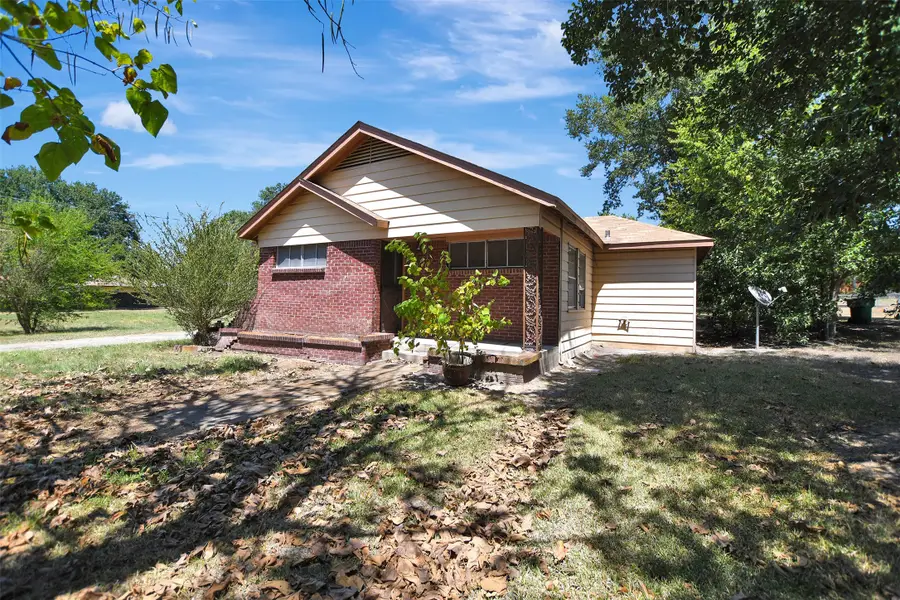 110 & 112 N Shipp Street, Madisonville, TX 77864 - #2