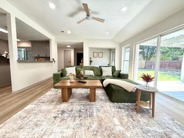 3826 Manordale Drive, Houston, TX 77082