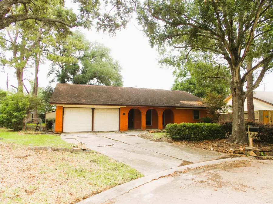 913 Marys Court, Friendswood, TX 77546 - #3