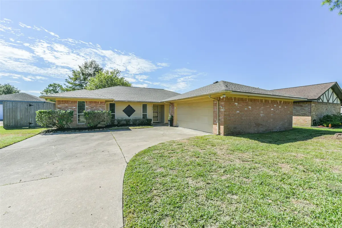 1916 Crooked Creek Lane, Pearland, TX 77581 - #1