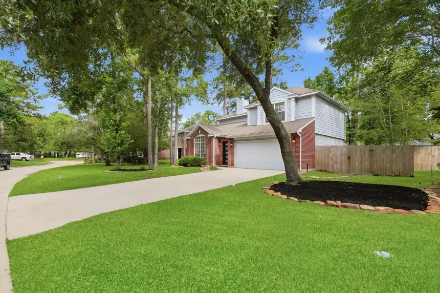 6 Hawkseye Place, The Woodlands, TX 77381 - #2