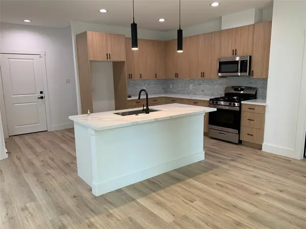 9026 Scott Street, Houston, TX 77051