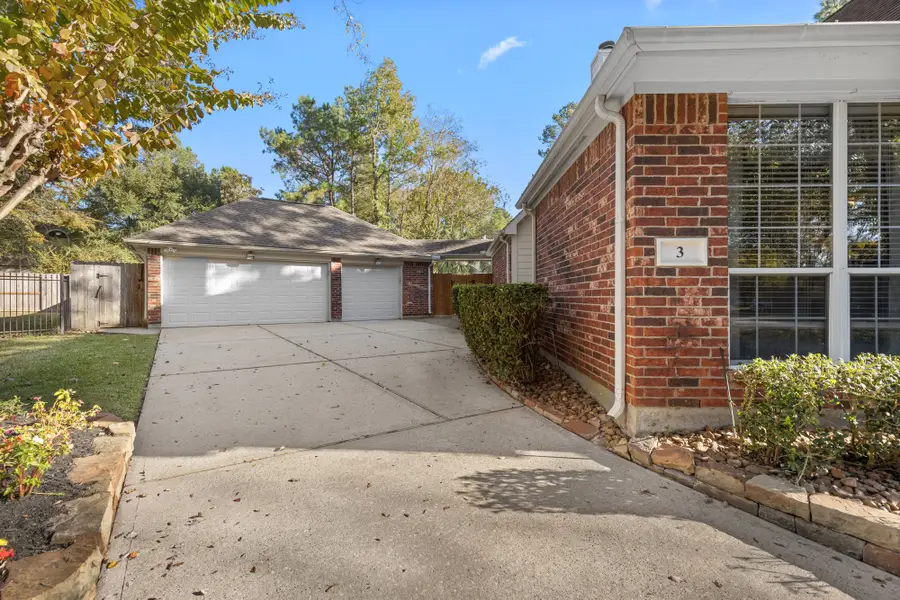 3 Belcarra Place, The Woodlands, TX 77382 - Image #3