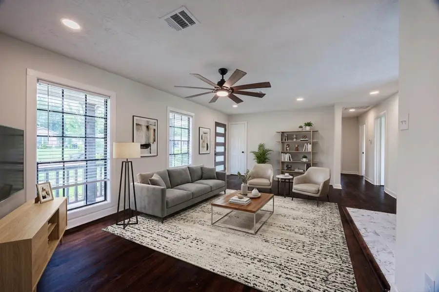 5618 Southbrook Street, Houston, TX 77033 - #3