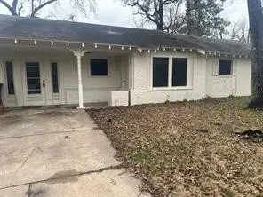 10546 Royal Oaks Drive, Houston, TX 77016