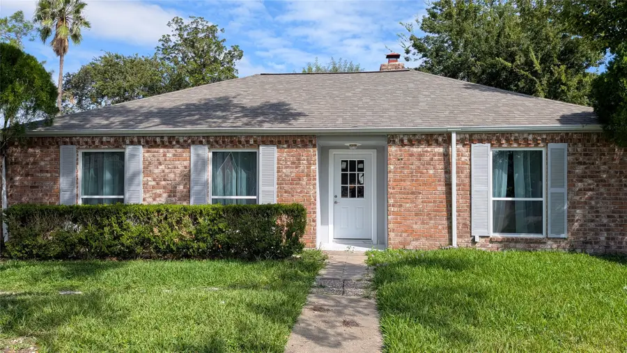 10726 Adamsborough Drive, Houston, TX 77099 - #2