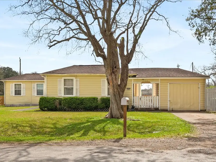 518 Sunny Lane, Wharton, TX 77488 - #2