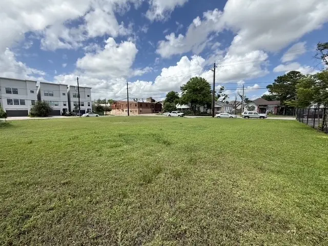 2323 Everett Street, Houston, TX 77009 - #2
