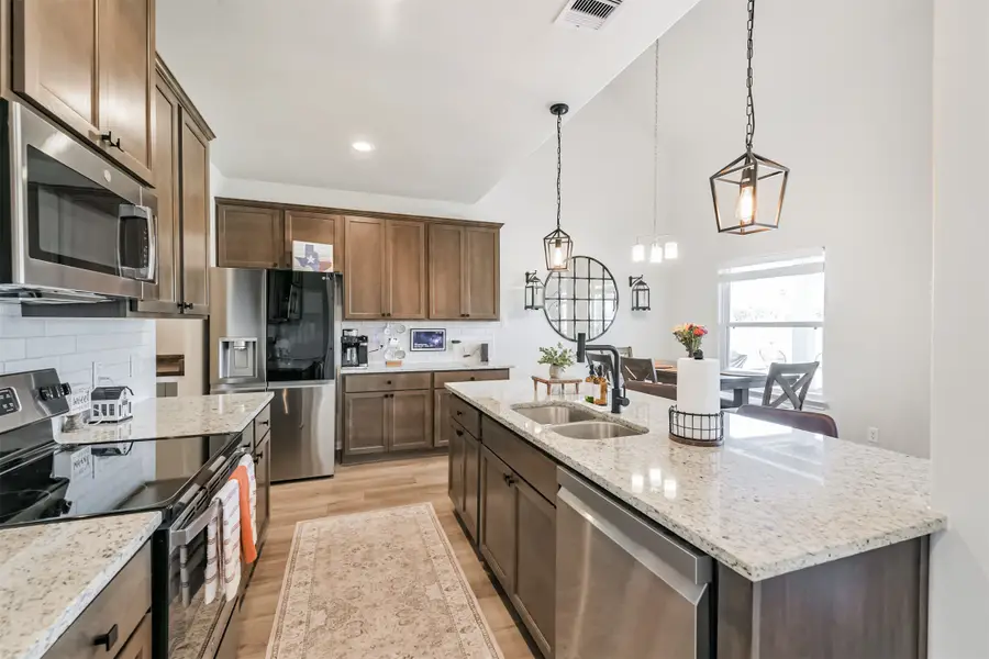 6138 Hazel Lake Dr, Conroe, TX 77303 - Image #2