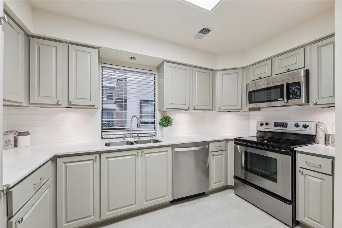 5220 Weslayan Street #109, Houston, TX 77005 - Image #1