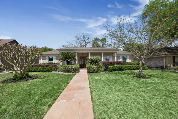 7726 Meadowvale Drive, Houston, TX 77063