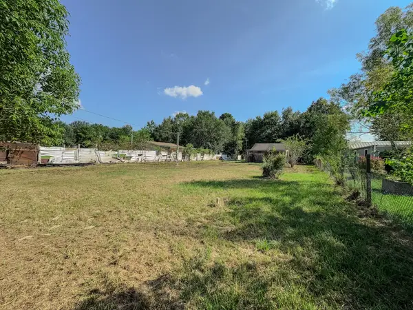 508 County Rd 3404, Cleveland, TX 77327