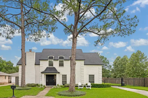 10935 Piping Rock Lane, Houston, TX 77042