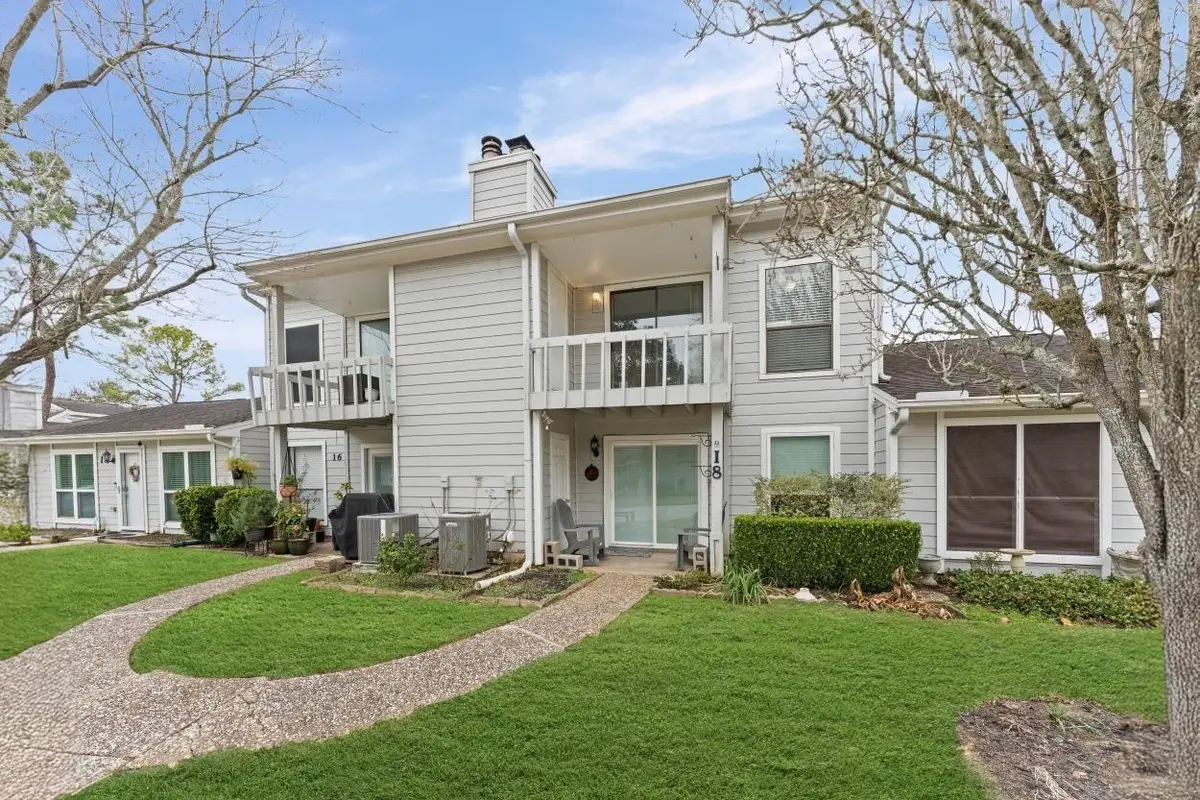 19 Hideaway Drive Drive, Friendswood, TX 77546 - #1
